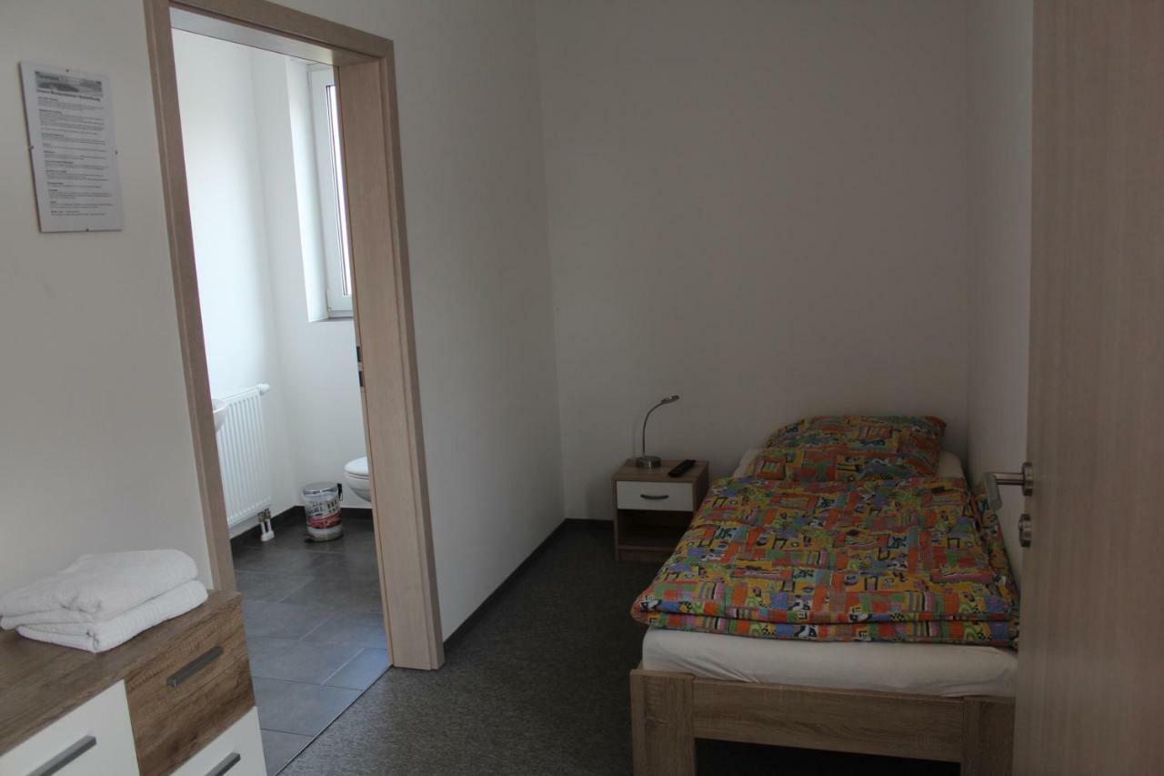 Neumann Zimmervermietung Lohne  Buitenkant foto