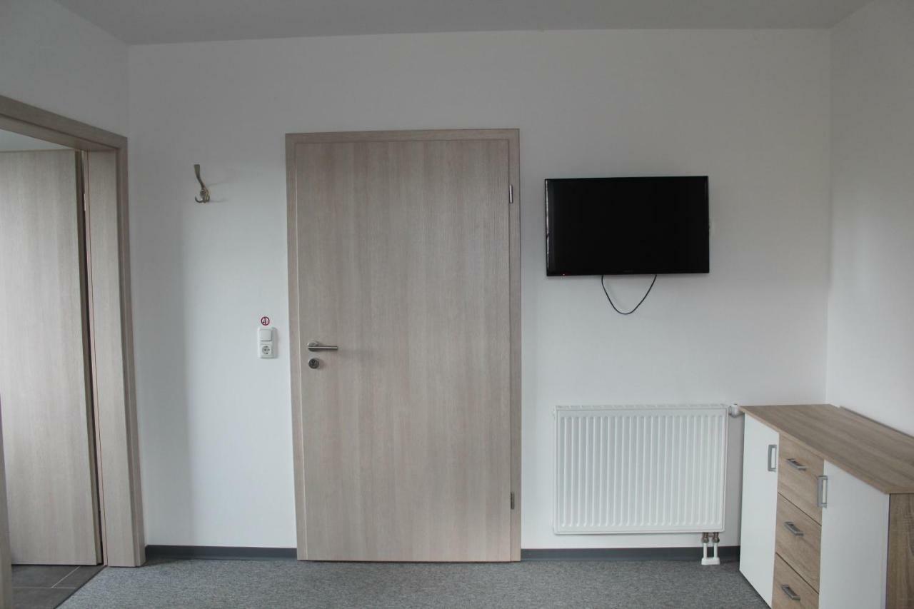 Neumann Zimmervermietung Lohne  Buitenkant foto